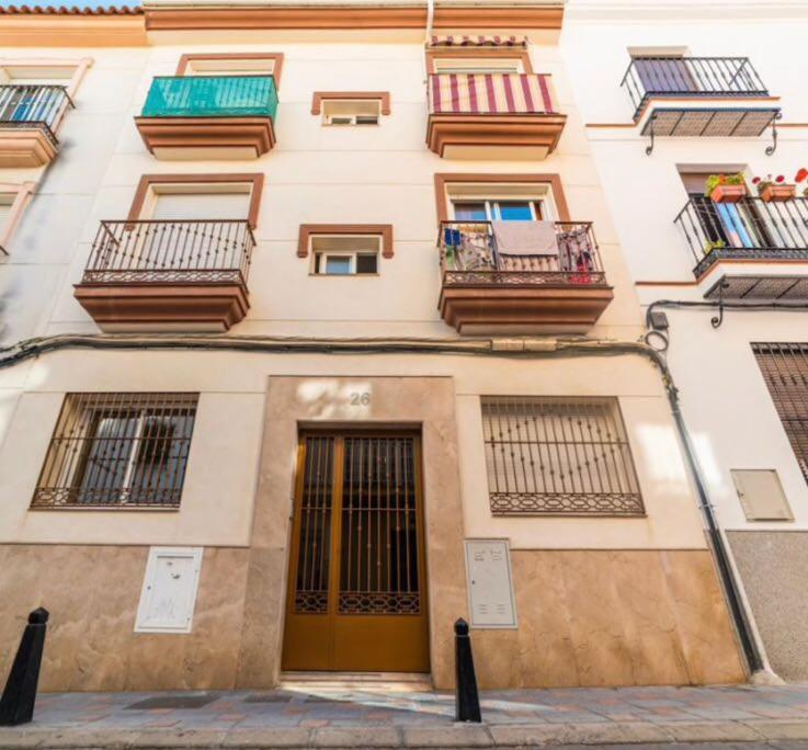 Calle Cuesta Apartment - Near Beach フエンヒロラ エクステリア 写真
