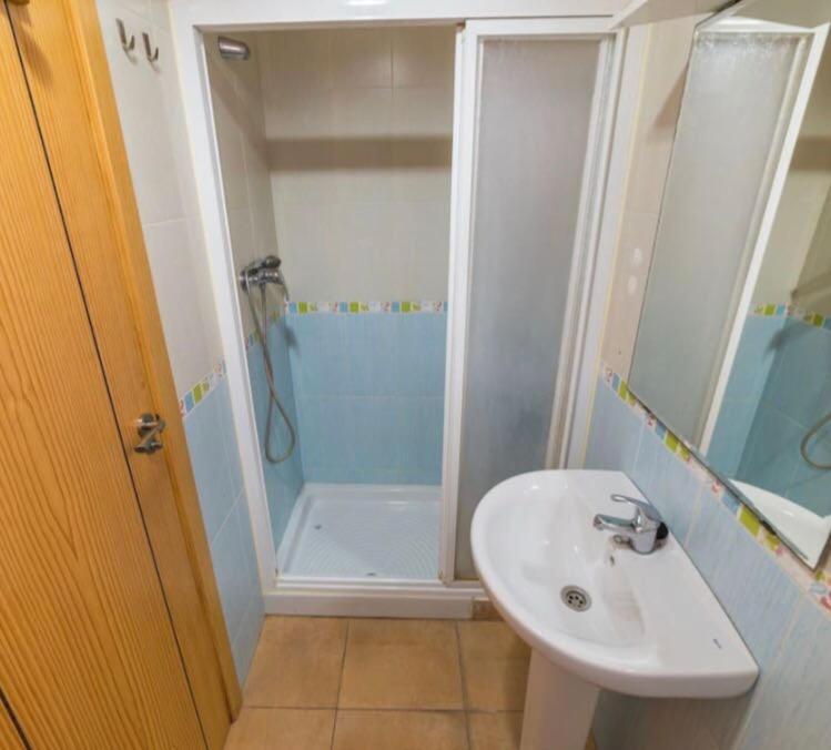 Calle Cuesta Apartment - Near Beach フエンヒロラ エクステリア 写真